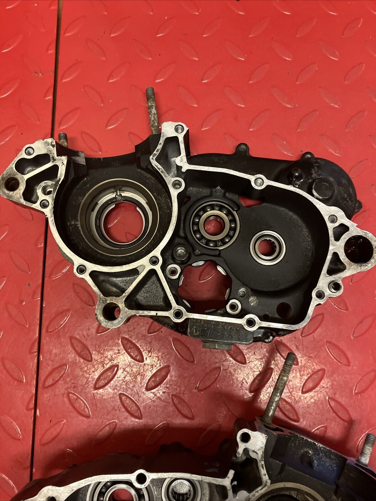Kawasaki KX125 1987 Left right crankcase crank case set 1985 1986