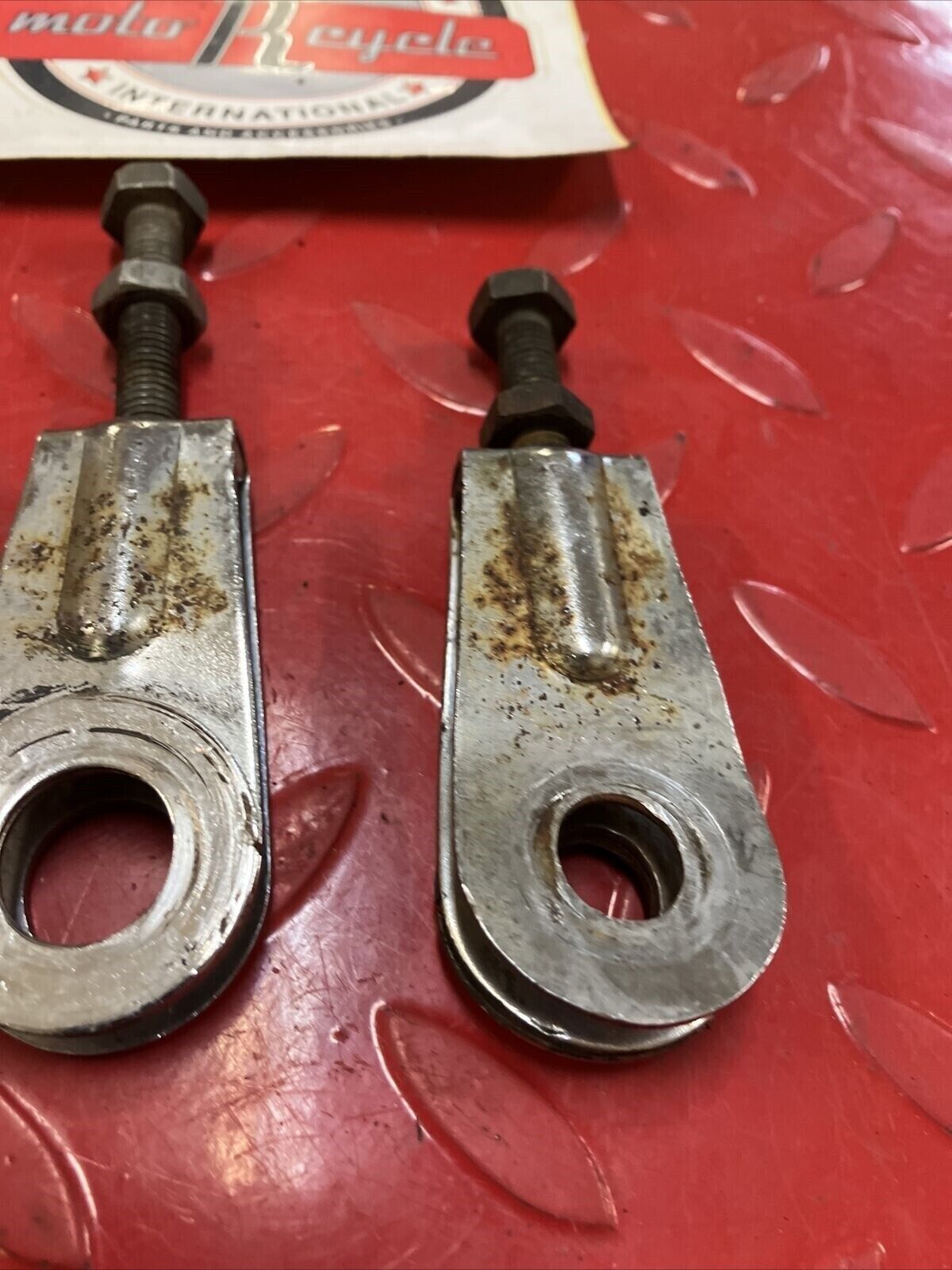 Kawasaki G5 1972 chain adjusters left right 33040-045