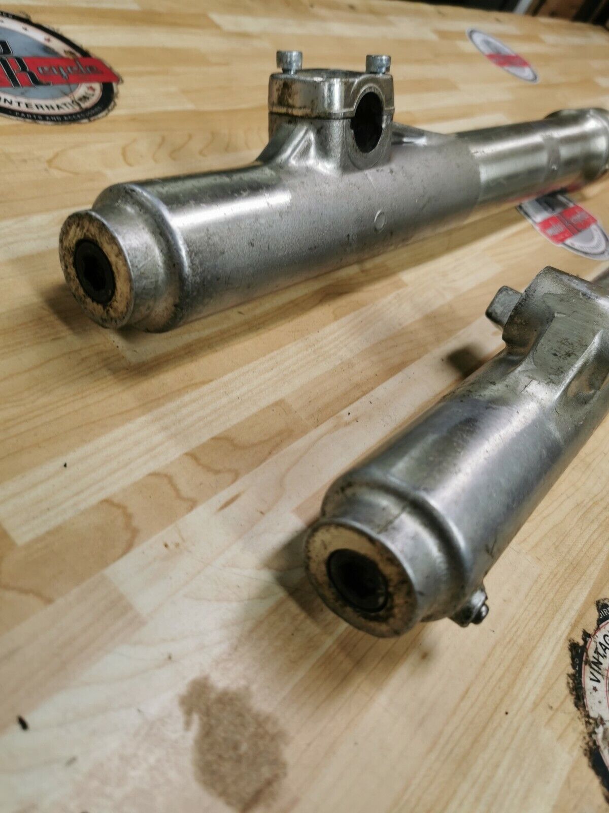 Yamaha YZ125 1982 front fork shock absorber suspension damper 5X4-23102-L0-00