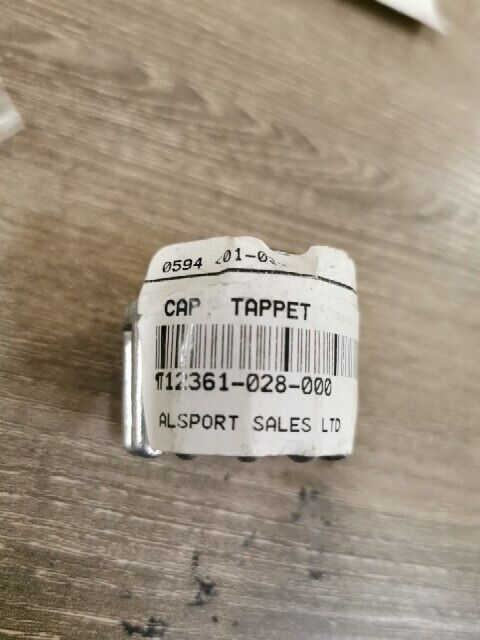 NOS HONDA CB750 VALVE COVER NUT BOLT CAP TAPPET FINNED 12361-028-000 H82
