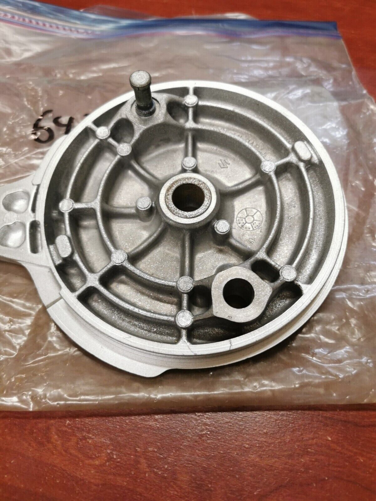 NOS SUZUKI TC185 TS100 TS185 TC125 TC100 REAR BRAKE PANEL 64210-28002 S30