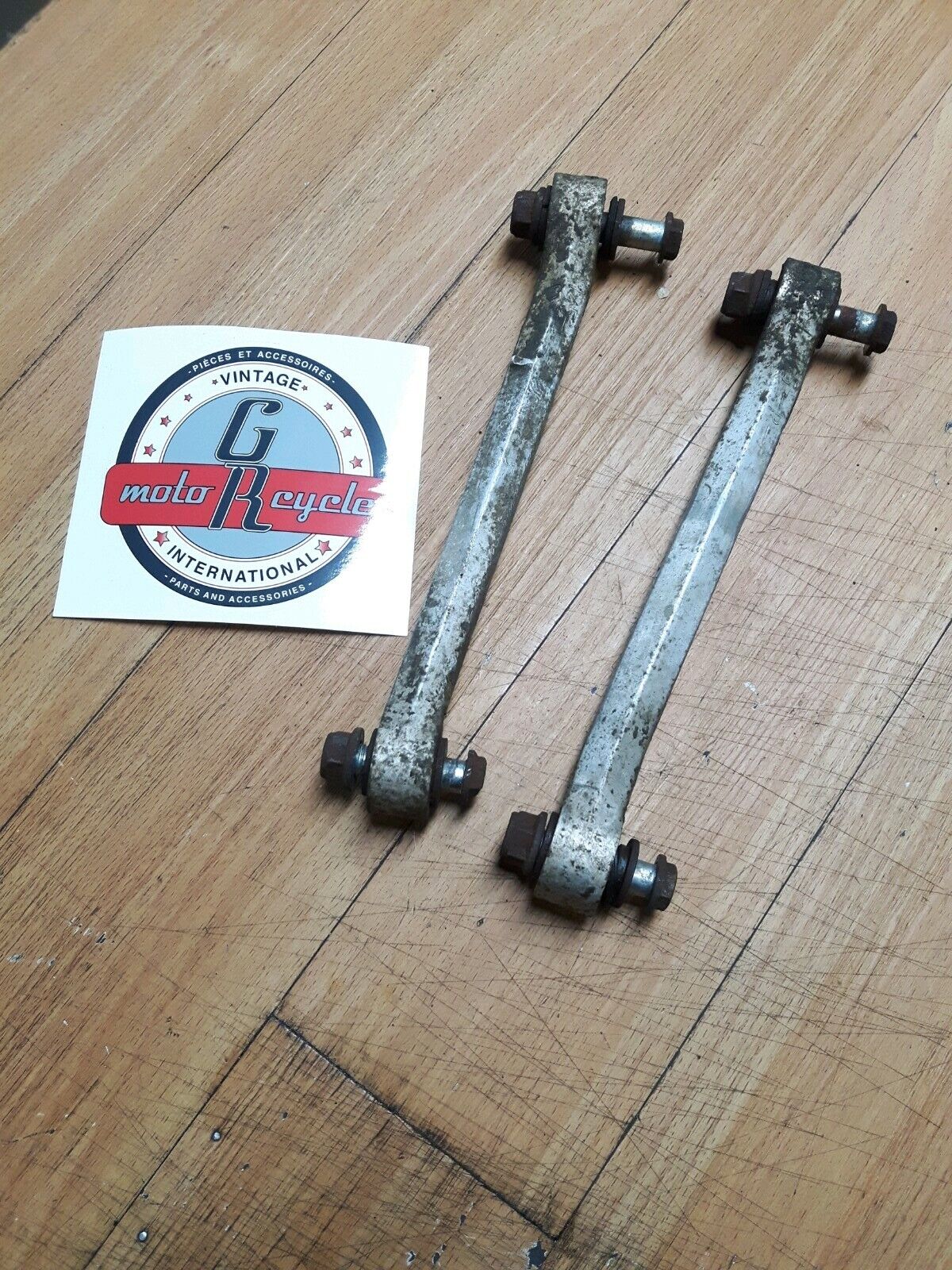 Suzuki RM125 1984 rear shock absorber swingarm linkage rod bar arm