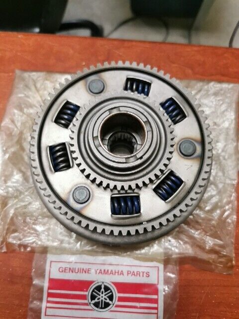 NOS Yamaha CLUTCH MISSING SPACER 447-16301-00-00 Y179