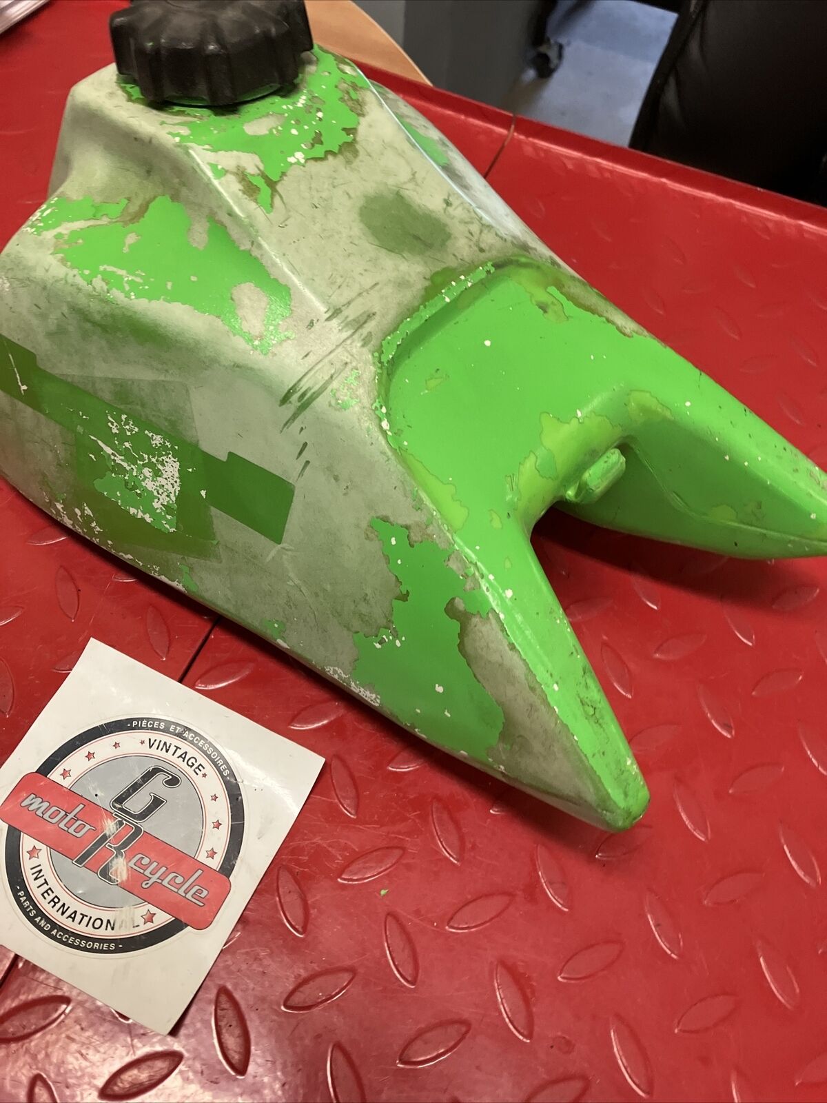 Kawasaki KDX80 1987 fuel tank gas petrol reservoir
