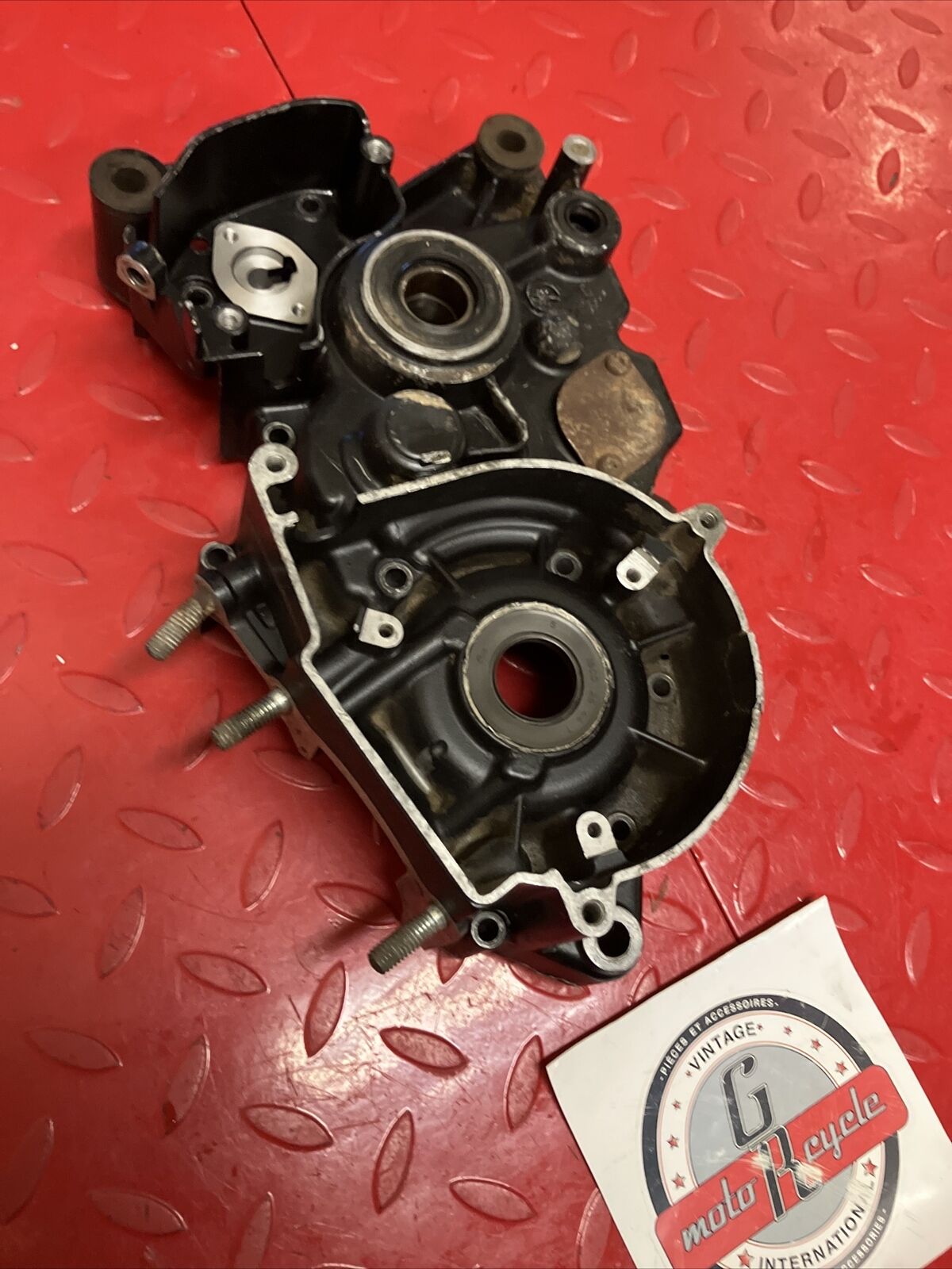 Suzuki DS100 1978 Crankcase left right crank case set