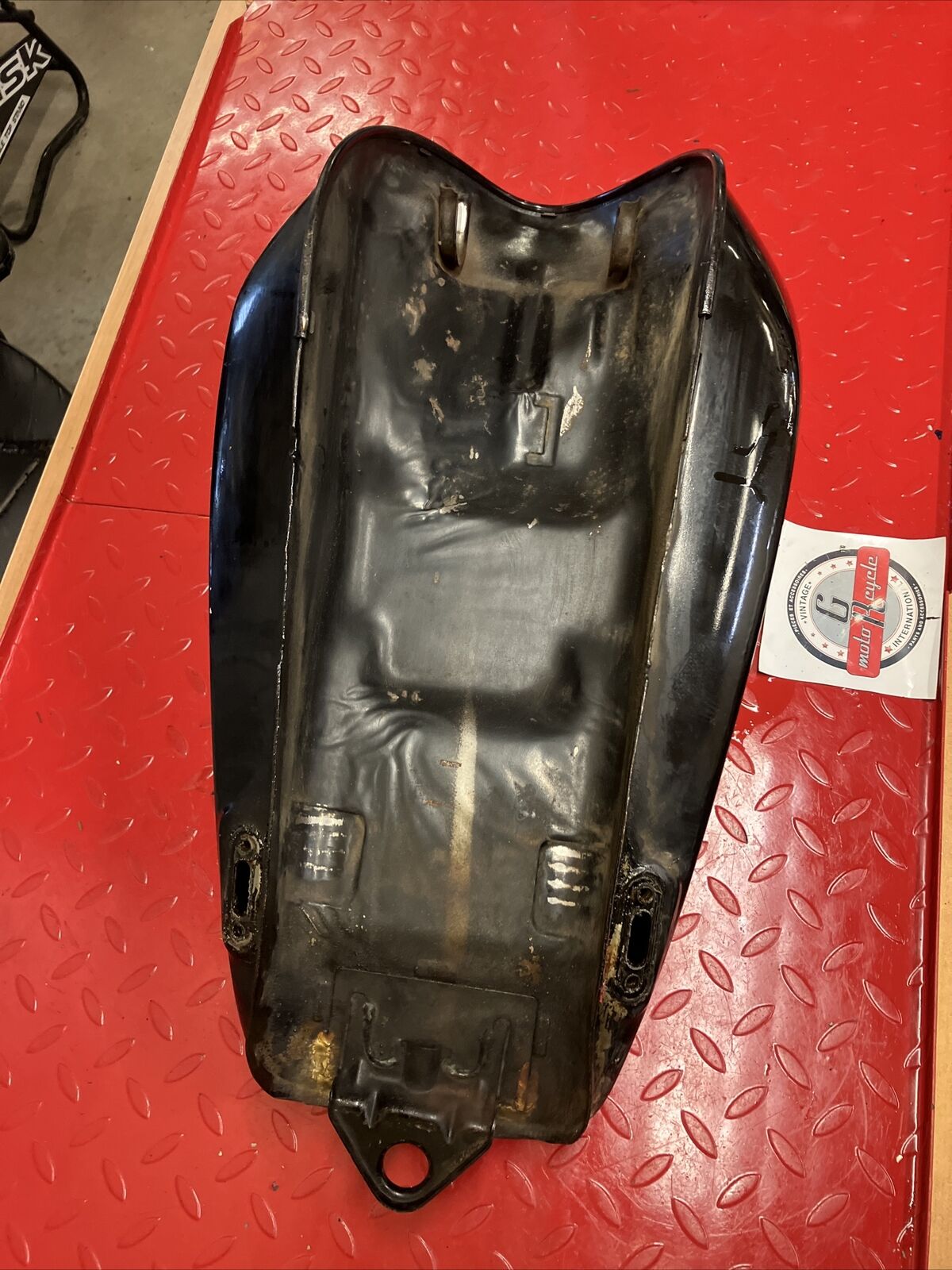 Yamaha XS850L XS850S 1980 1981 Fuel tank gas petrol reservoir