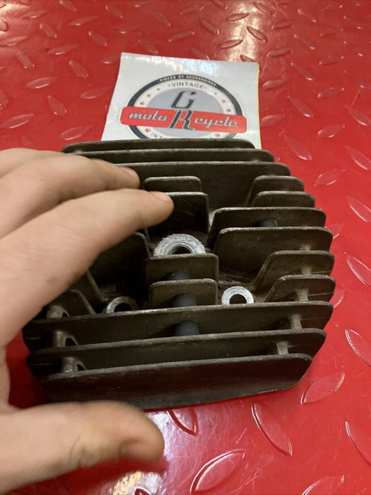 Kawasaki G5 1972 cylinder jug barrel head cover