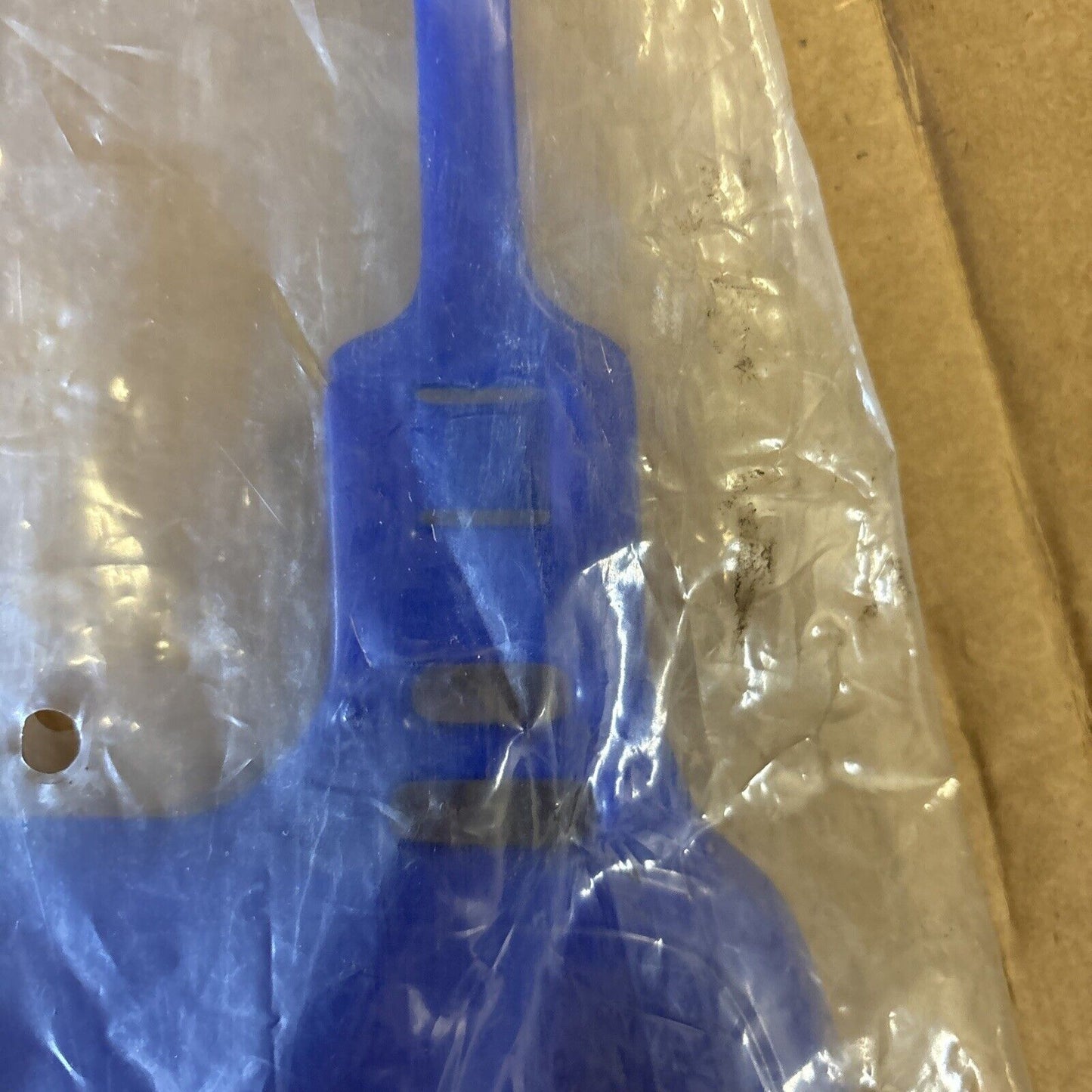 NOS UFO PLAST FRONT NUMBER PLATE REFLEX BLUE YA02853-089