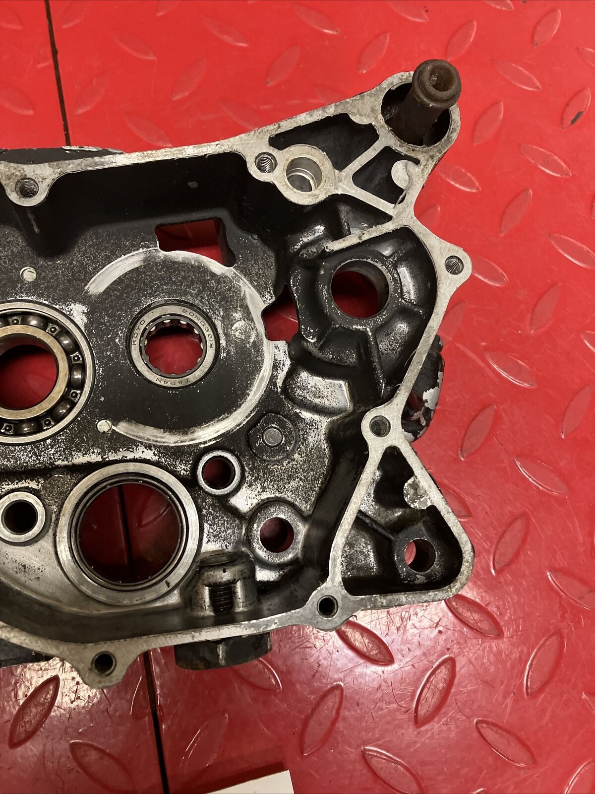 Yamaha DT250 1977 crankcase left right crank case set