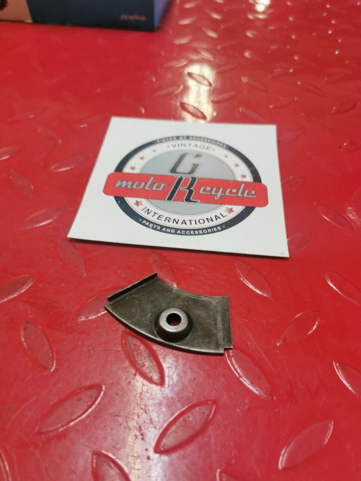 Yamaha YZ490 1983 bearing cover holder retainer plate 3R4-15113-00-00
