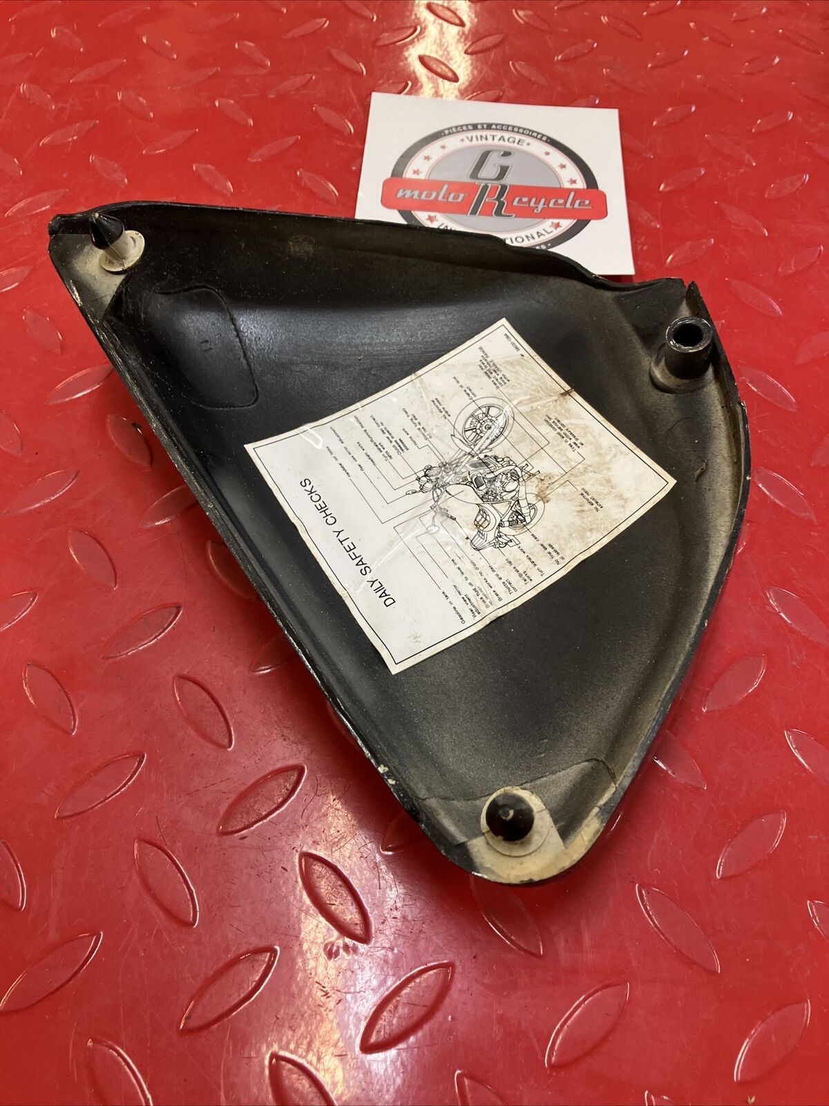 Kawasaki VN750 1986 Vulcan 750 left side cover panel fairing