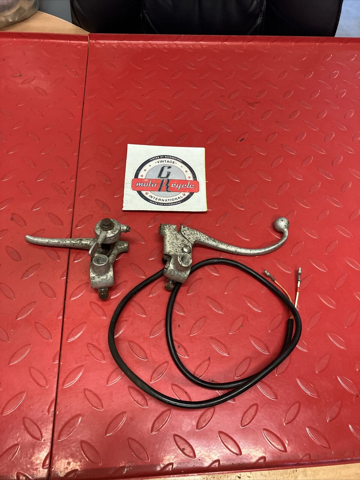 Suzuki RV90 1975 left and right handle clutch brake perch choke lever