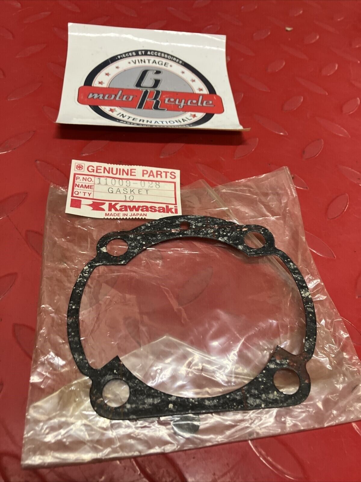 NOS KAWASAKI H2 CYLINDER BASE GASKET 11009-028 K21