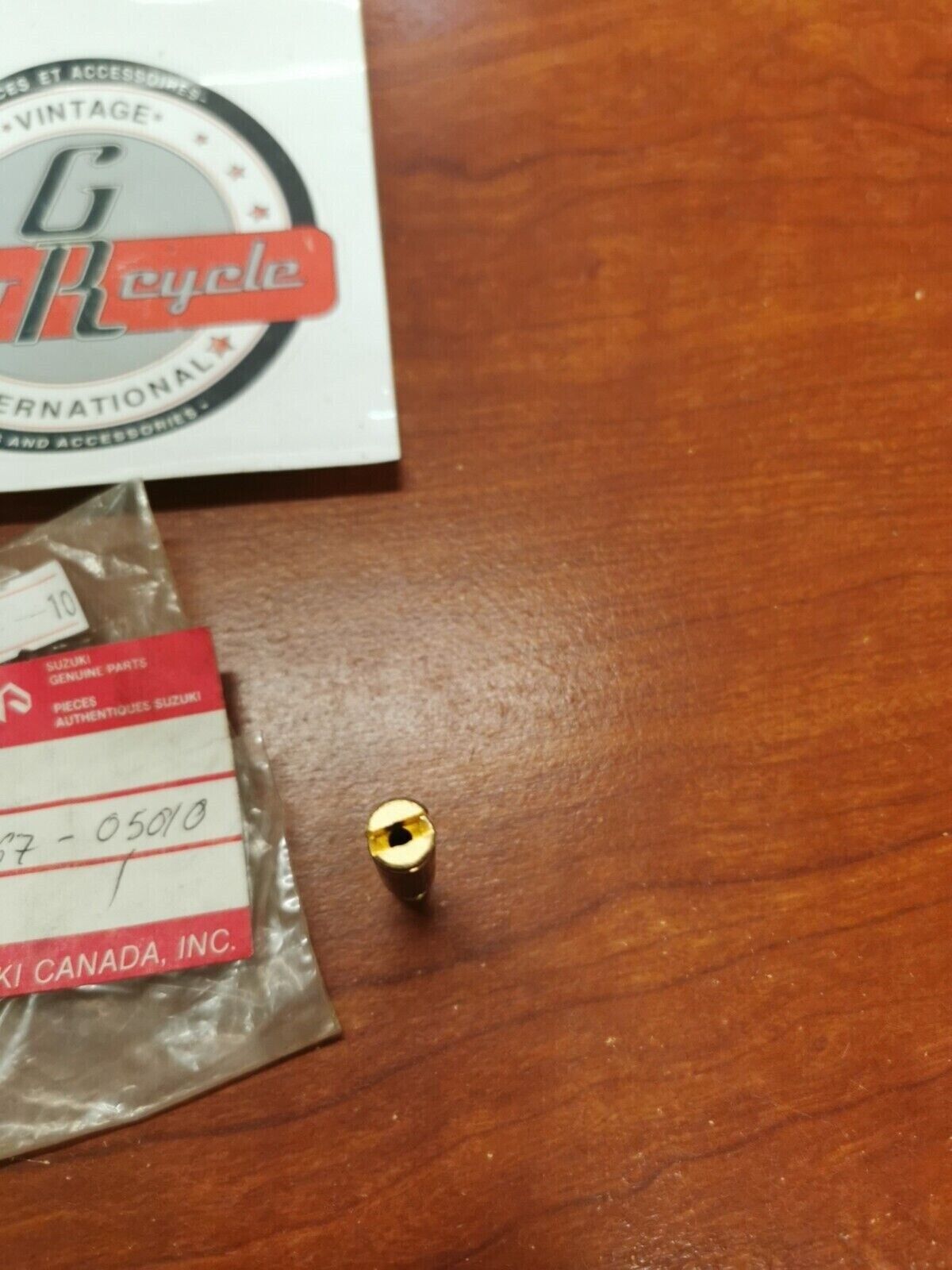 NOS Suzuki TC100 TS50 F50 AC100 A100 TS100 THROTTLE STOP SCREW 13267-05010 S17
