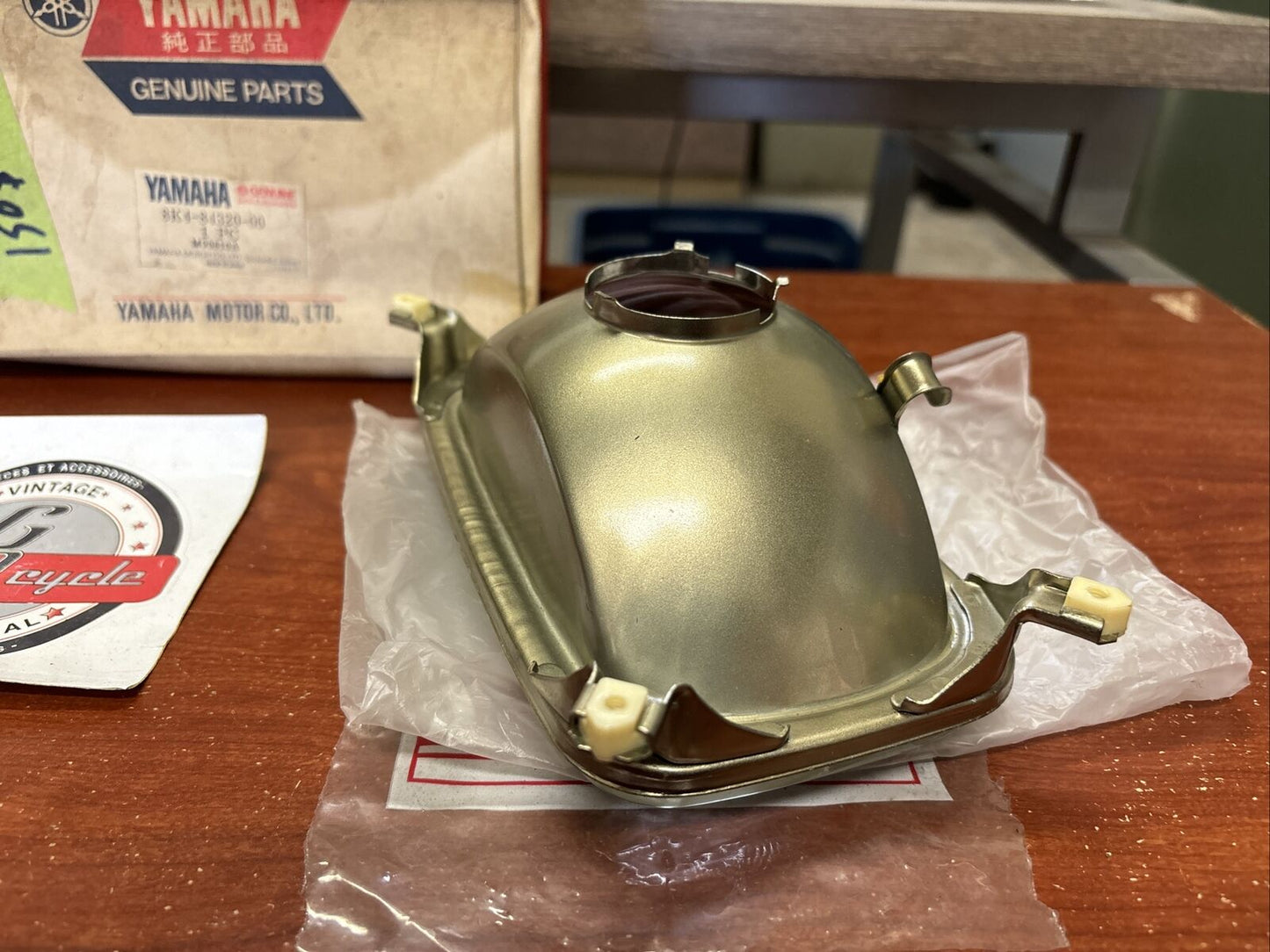 NOS Yamaha SR540 SS440 XL540 LENS 8K4-84320-00-00 Y171