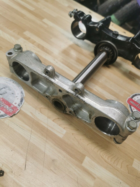 Yamaha YZ250 1988 steering stem triple clamp tree handle crown 2VM-23340-L0-00
