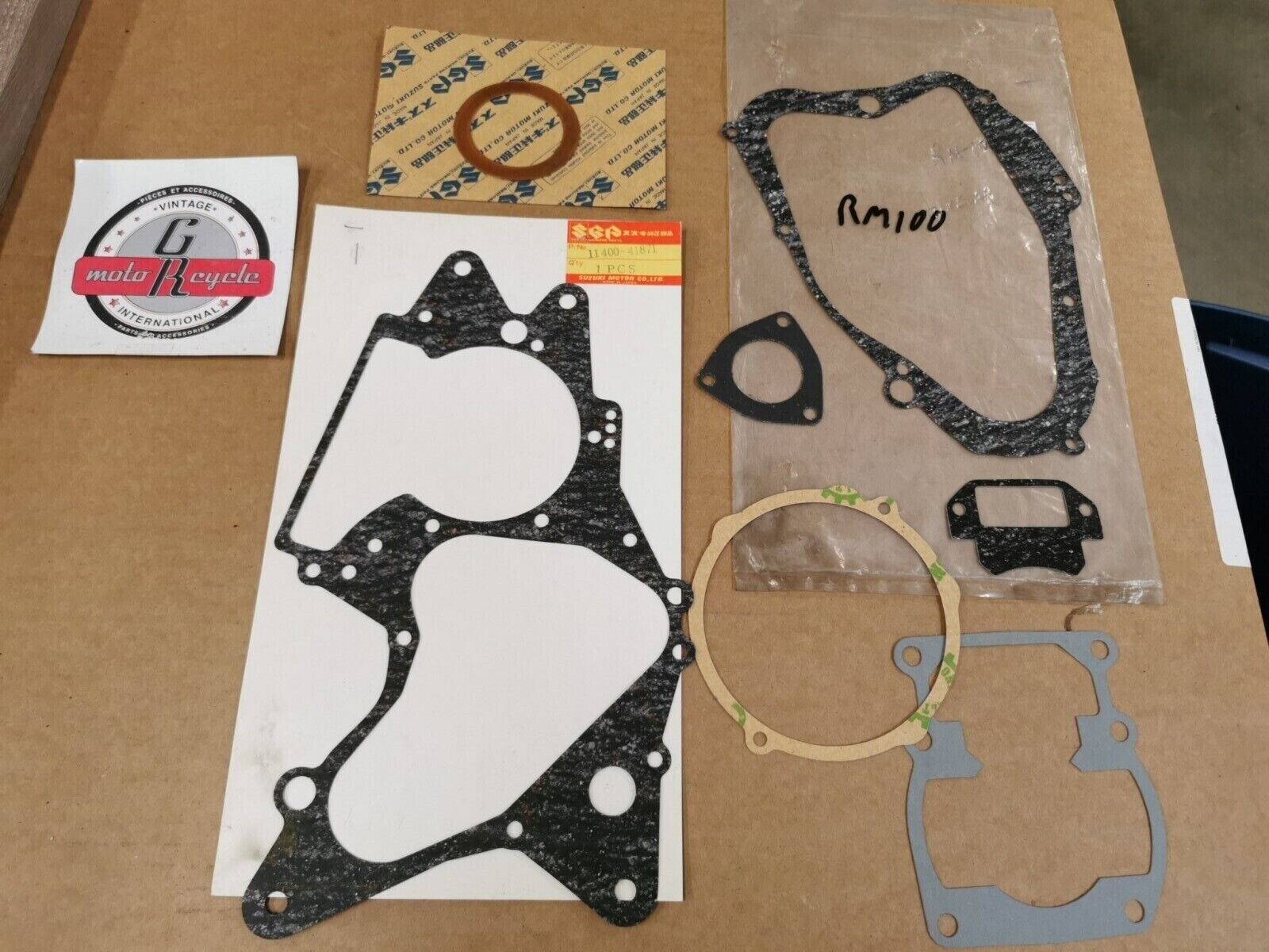 NOS SUZUKI RM100 GASKET KIT INCOMPLETE SET 11400-41871 J49