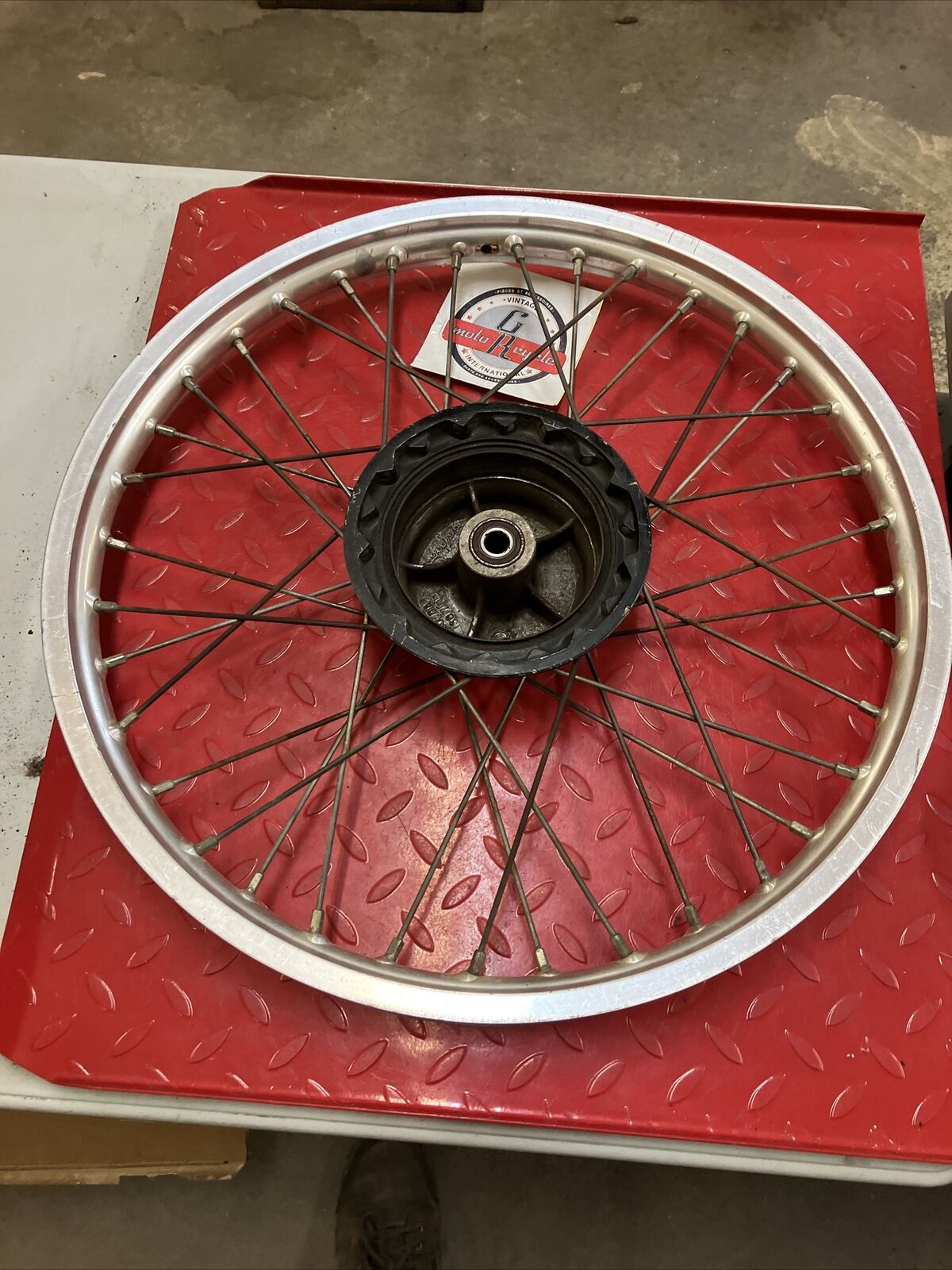 Suzuki RM250 1984 front wheel rim hub RM250 RM500 54110-14121