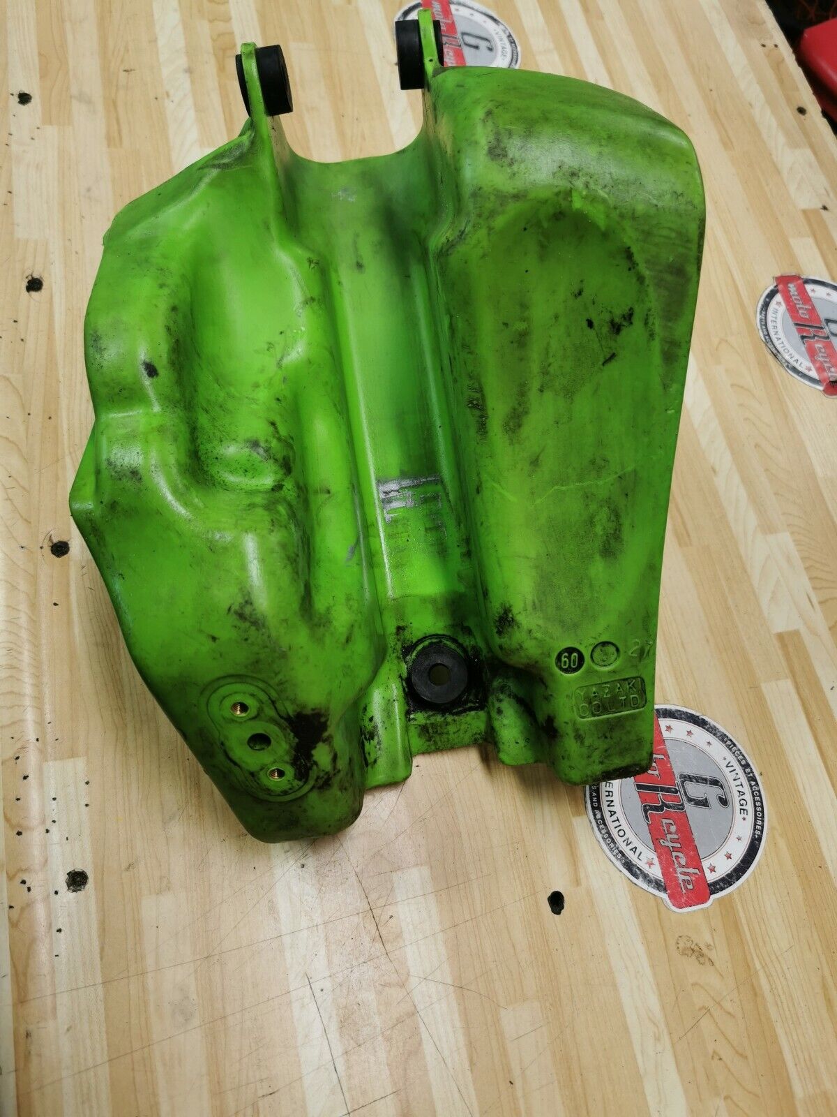 Kawasaki KX80 1987 fuel tank gas petrol reservoir 1986