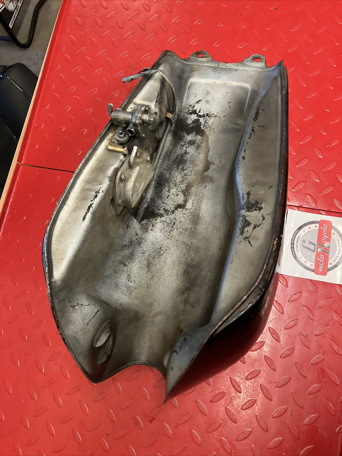 Suzuki GS650 1981 1982 Fuel tank gas petrol reservoir PETCOCK NOT INCLUDED