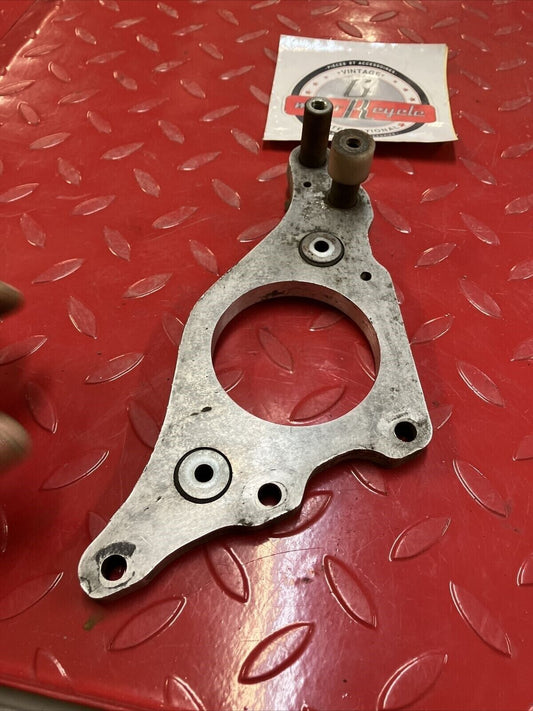 Yamaha YZ400 1977 rear engine motor mounting mount bracket YZ250