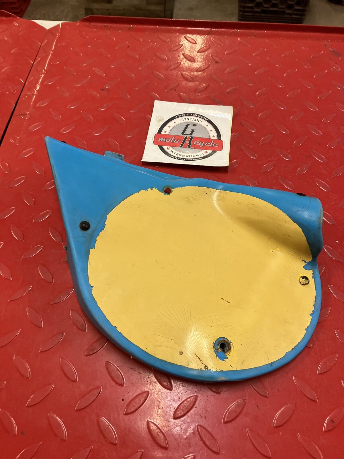Yamaha IT175 1977 1978 1979 left side cover panel