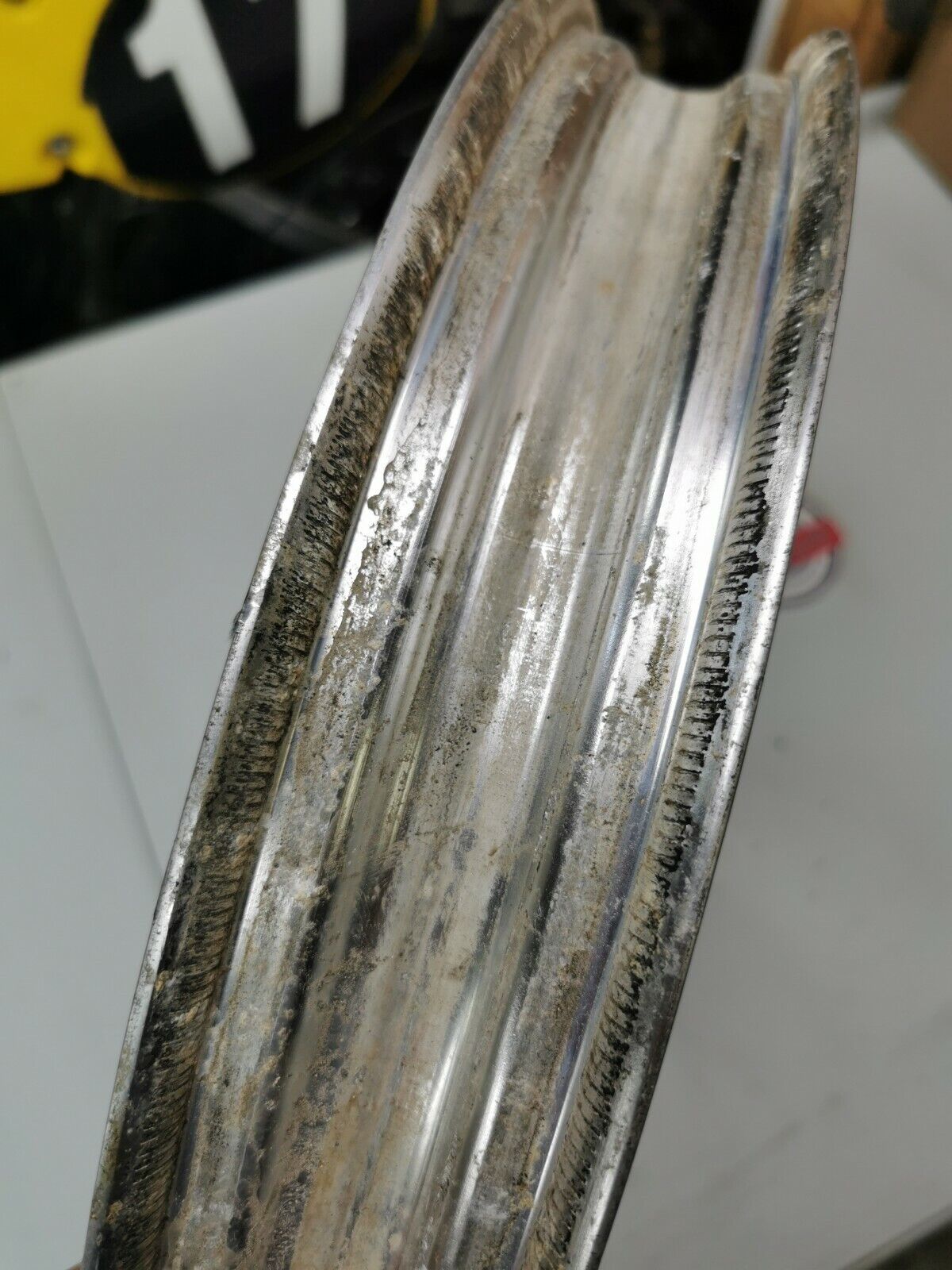Honda CB750F 1978 back rear wheel rim 1977 2.15 x 18