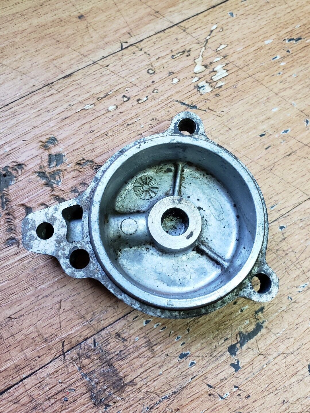 Honda XR250R 1985 oil filter cover XR200R XL250R XR200 XL250 XR250