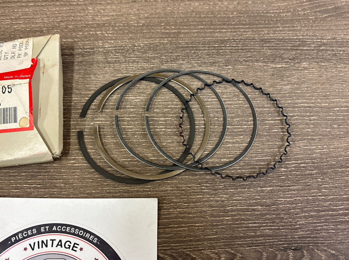 NOS Honda XL250R XR250L XR250R PISTON RING SET (STD) 13011-KV6-305 H136