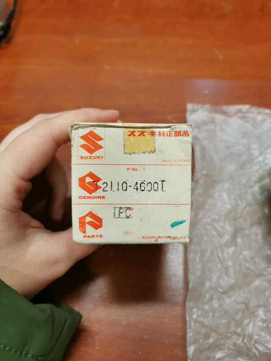 NOS SUZUKI 1977 - 1979 RM80 PISTON STD 12110-46001 S31