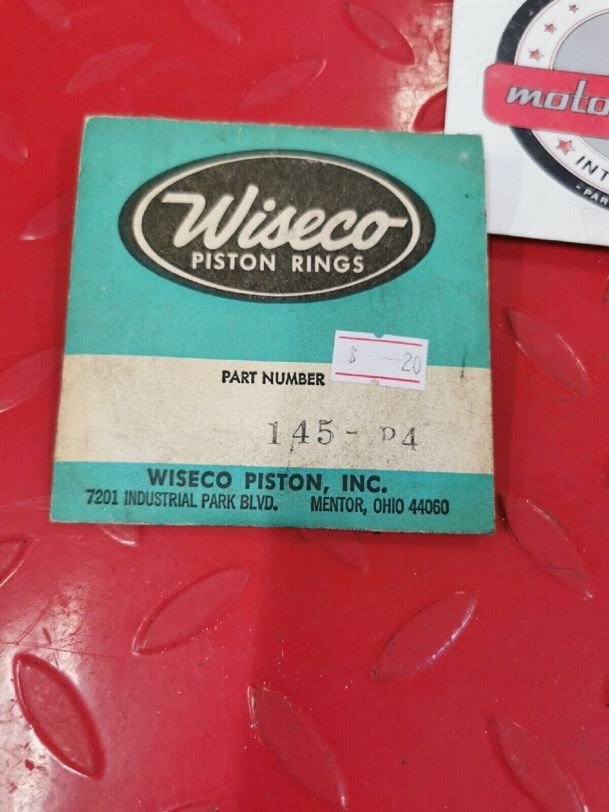 NOS WISECO  PISTON RINGS  145 - P4  J9
