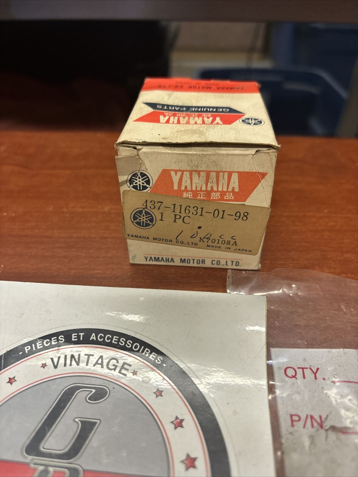 NOS Yamaha DT100 PISTON STD 0.98 437-11631-01-98 SUB 437-11631-01-97 Y175