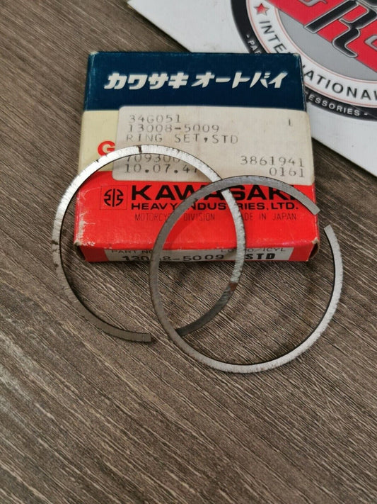 NOS KAWASAKI KE100 1976 - 1999  RING SET 13008-5009 K28