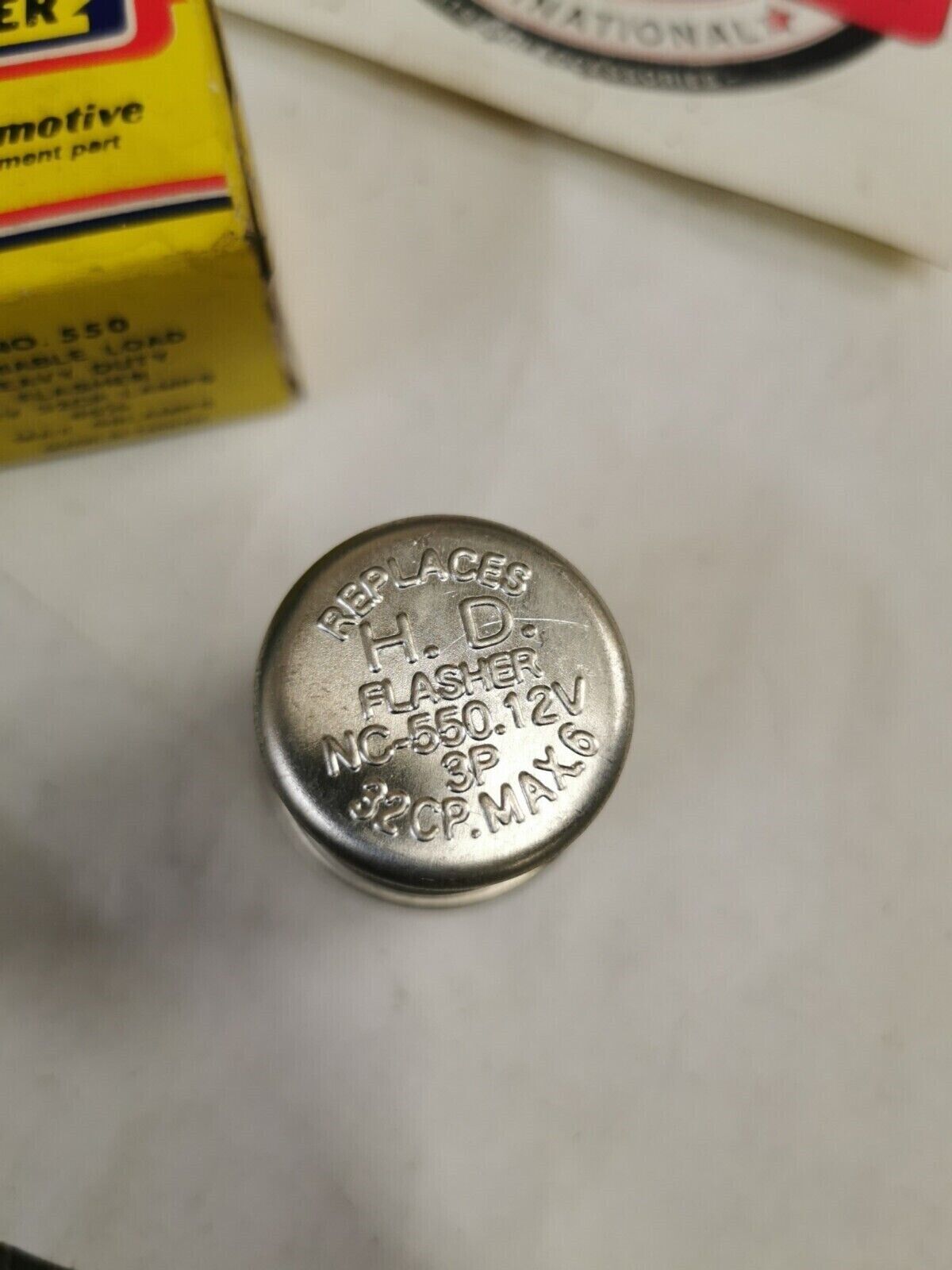 NOS AUTOMOTIVE FLASHER POLE RELAY 12V NO 550 04-716B J35
