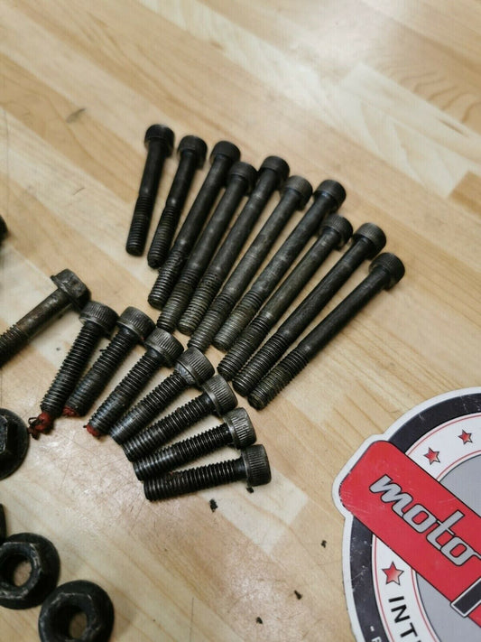 Yamaha IT250 1982 motor engine crankcase cover head bolt nut hardware