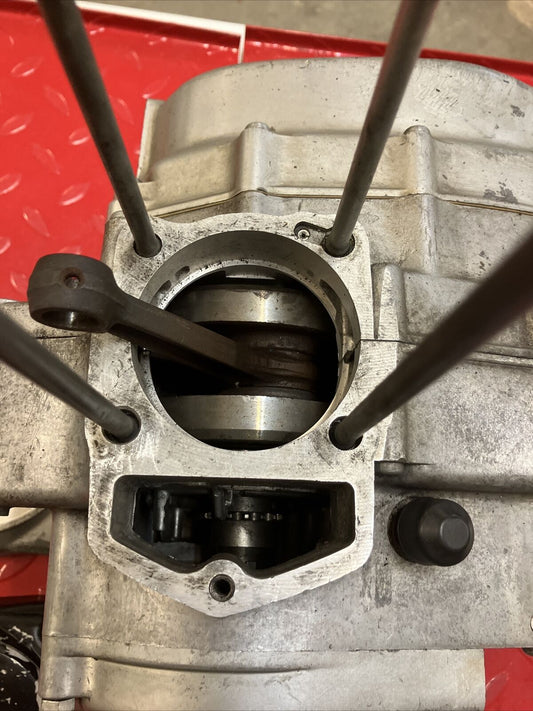 Honda CL100 engine mottor bottom end crankcase crankshaft transmission