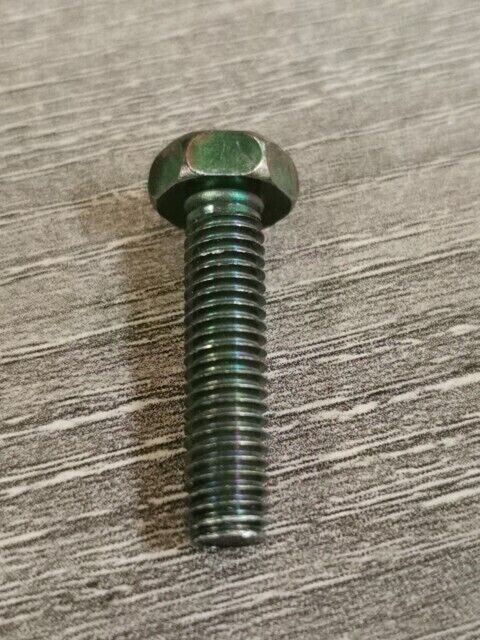NOS SUZUKI AP50 AY50 DR125SE DR650SE GSX1100F GSX1300R BOLT 01500-06253 S46