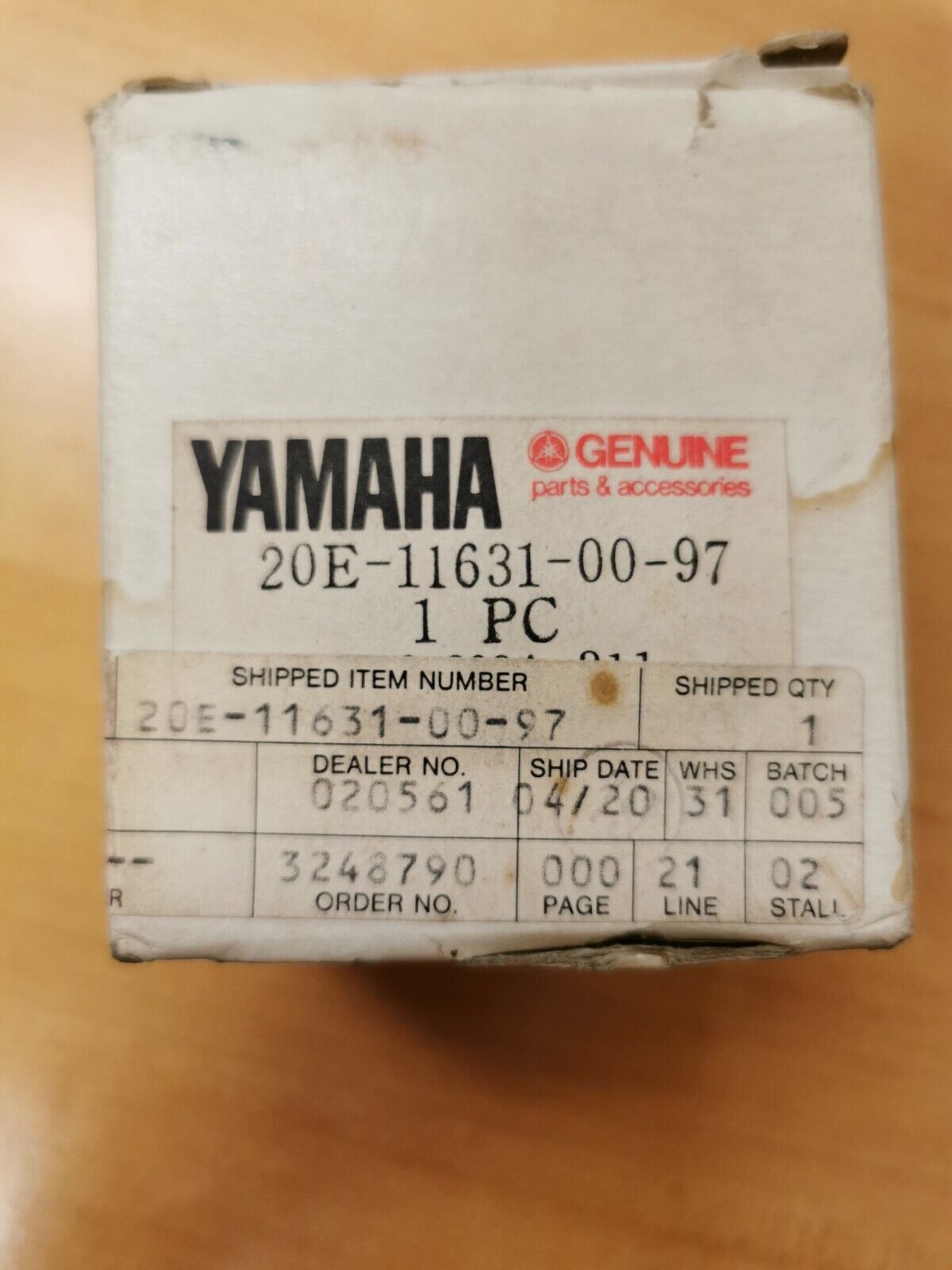 NOS YAMAHA  YT175 1982 1983 PISTON STD  20E-11631-00-97  Y45