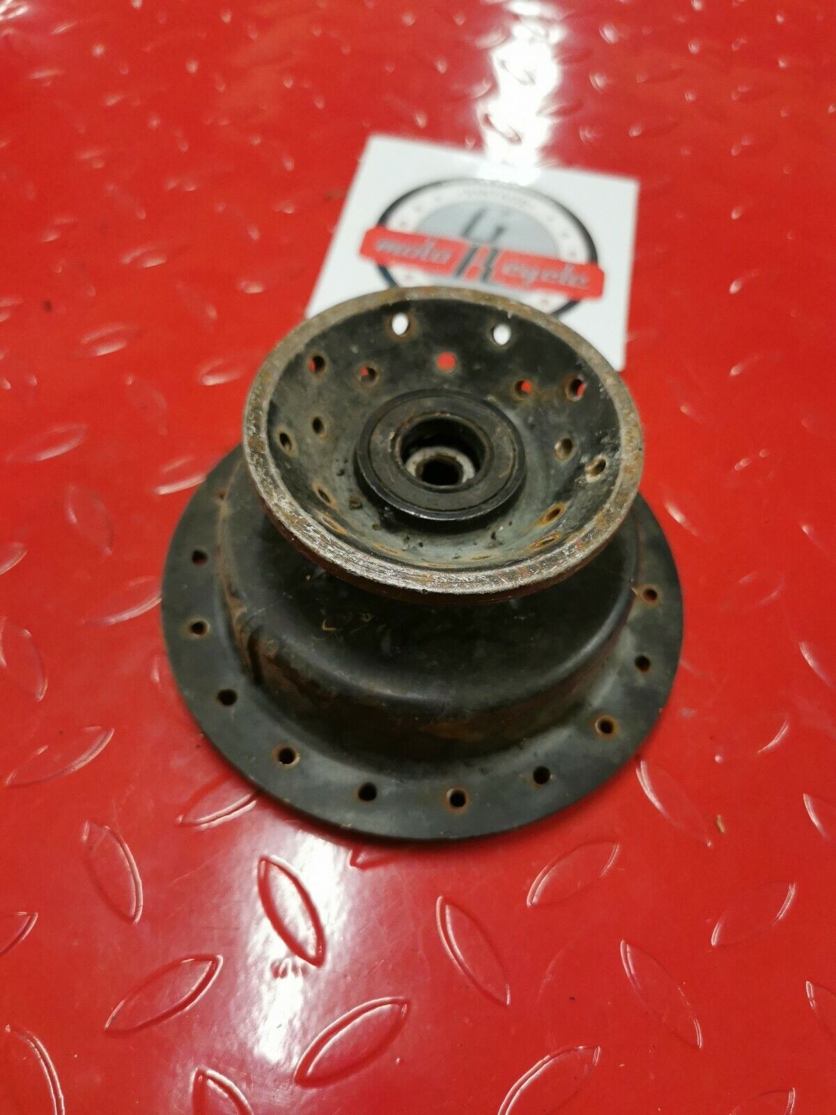 Kawasaki KX80 1979 front wheel hub 1980 1981