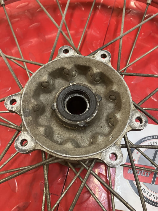 Honda CR 2002 front wheel hub spoke