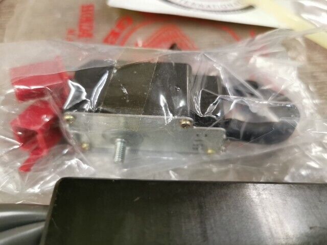 NOS HONDA GL1200A 1984 1985 Radio Noise FILTER 31610-MG9-931 H74