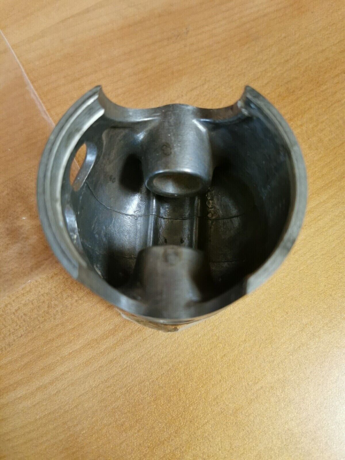 NOS YAMAHA DT175 1974 - 77  PISTON 4 O/S 1.00  SUPERCEDED BY 443-11638-03-00 Y46