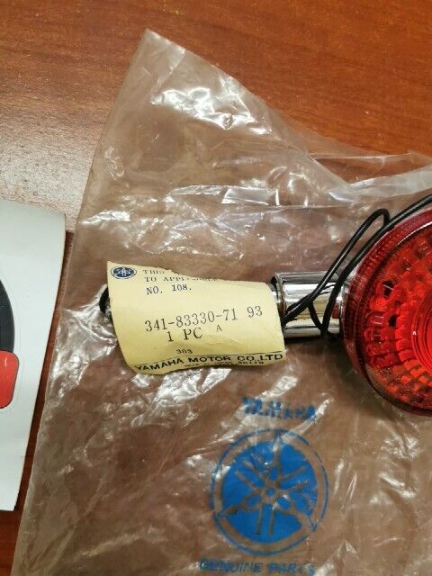NOS Yamaha TX500 TX750 RR TURN SIGNAL 341-83330-71-93 SUB. 341-83330-72-93 Y101