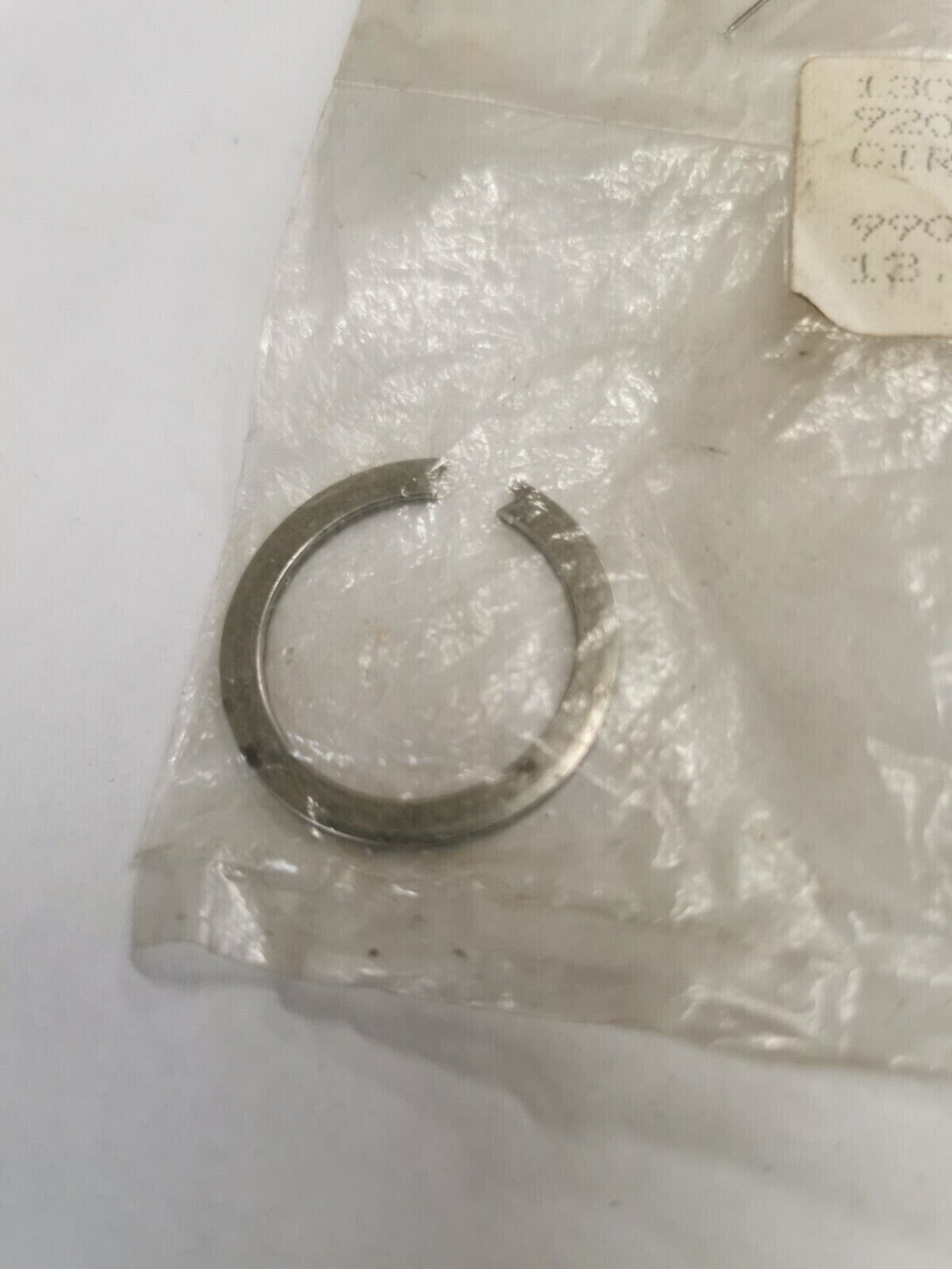 NOS KAWASAKI CIRCLIP 92033-026 K33