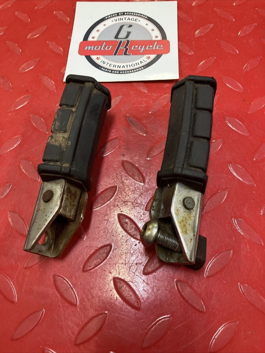 Yamaha XV500 Virago 500 rear back footrest footpeg foot peg rest 10M-27430-00-00