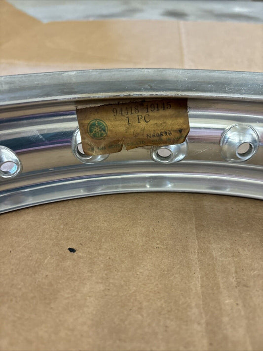 NOS Yamaha TX650 TX750 XS650 FRONT RIM 1.85X19 94418-19145-00 YB3