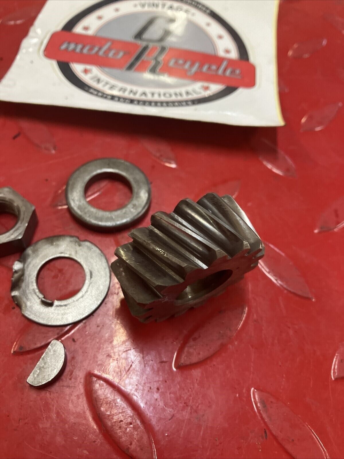 Suzuki RV90 1976 crankshaft crank shaft primary drive gear
