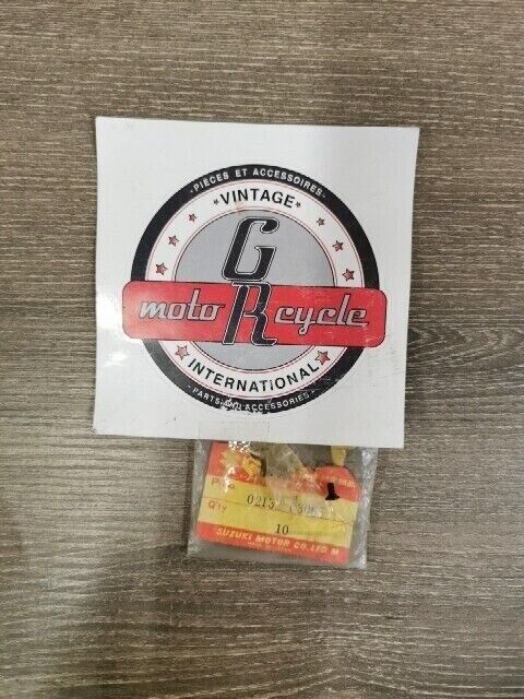 NOS SUZUKI GN125 GN125E GN400T GN400TX GS1000E GS250T SCREW 3X6 02132-03065 S46