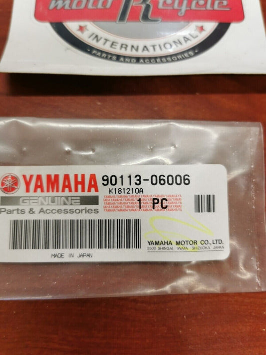 NOS Yamaha PZ50 VX700 MM700 PZ500 SECONDARY SHEAVE SET BOLT 90113-06006-00 Y84