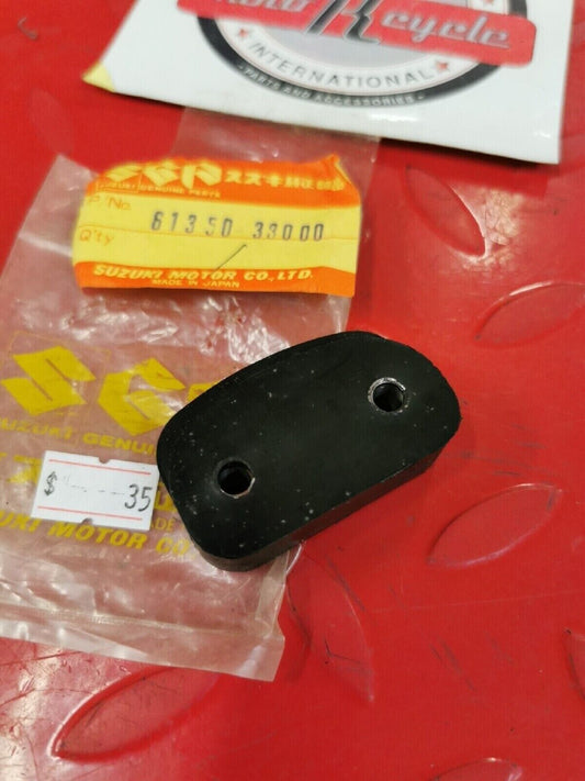 NOS SUZUKI RUBBER DAMPER 61350-33000   S12